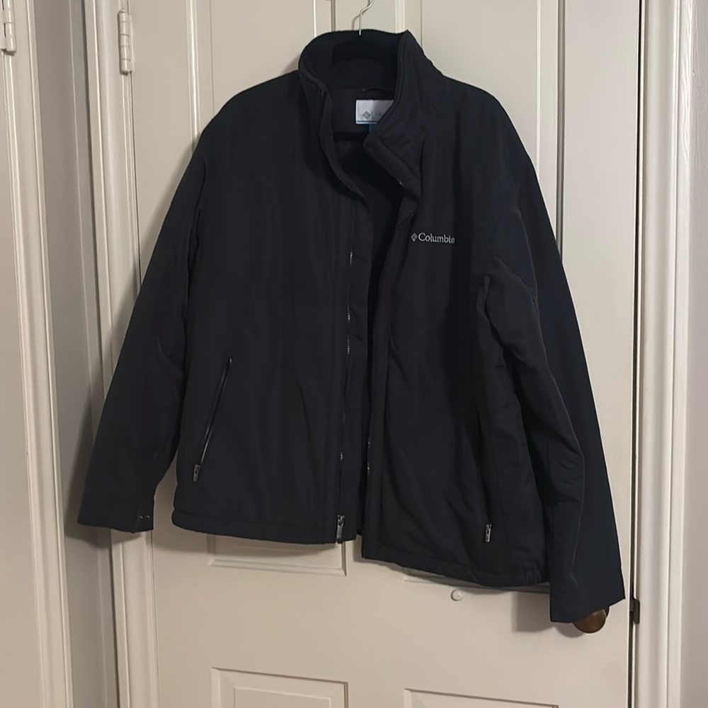 Men’s Columbia jacket; size XL